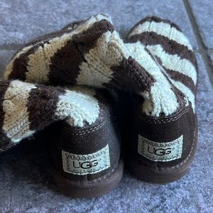 LIKE NEW. Classic, tall, cable knit, stripe UGGs.